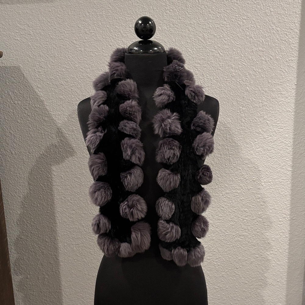 Rabbit Fur Pom-Pom Scarf | 42” Long | Like New‎